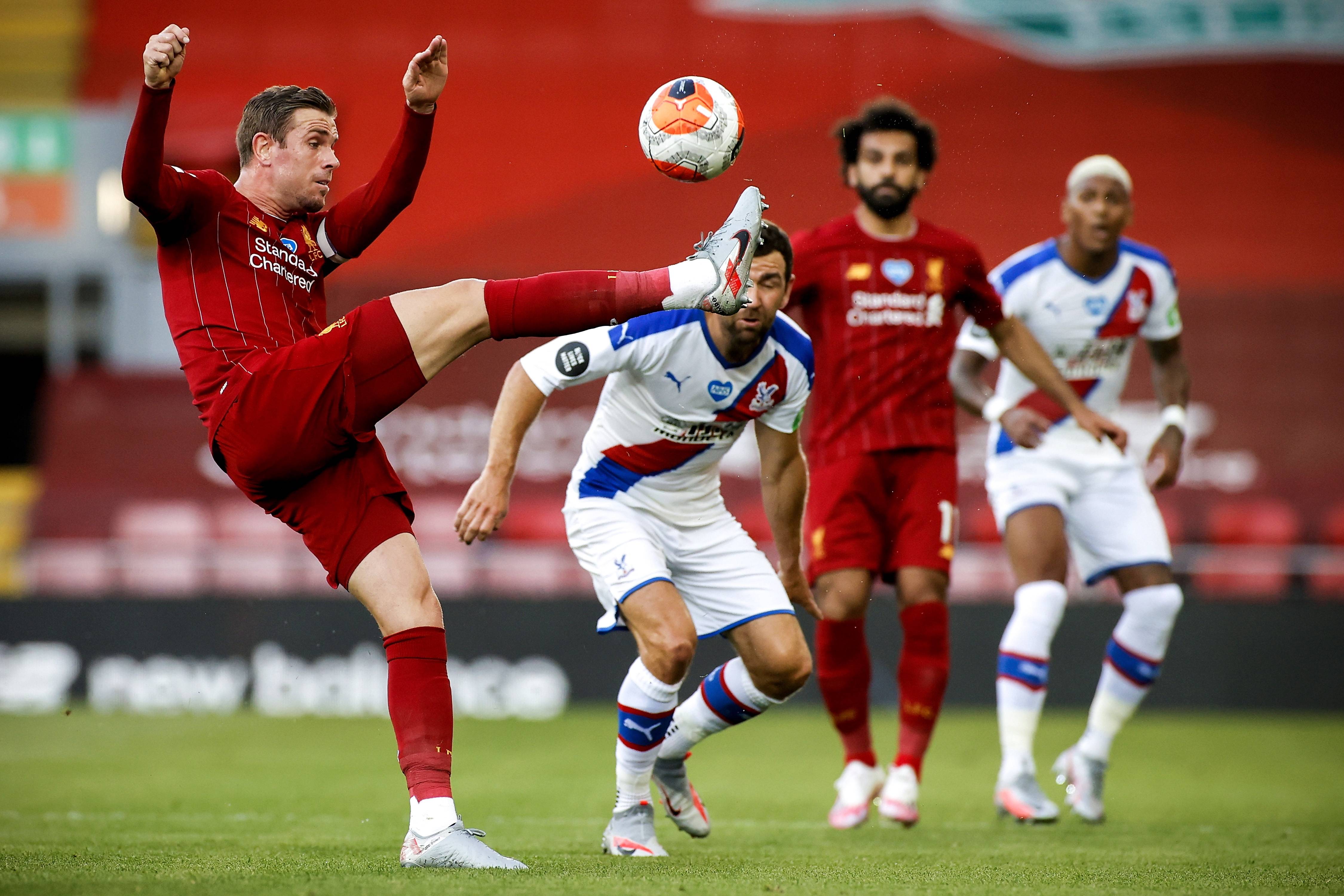 在整个半场 在整个半场