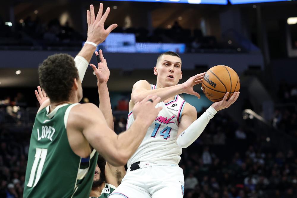 业生涯首个 业生涯首个