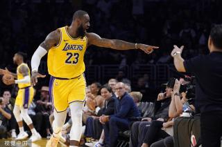 员在场上的 员在场上的