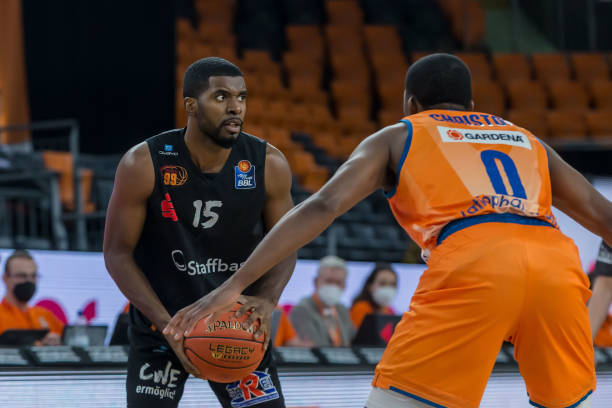 三次决定性 三次决定性