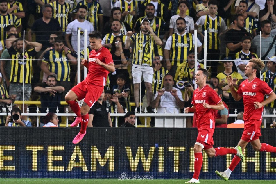 这样的表现 这样的表现