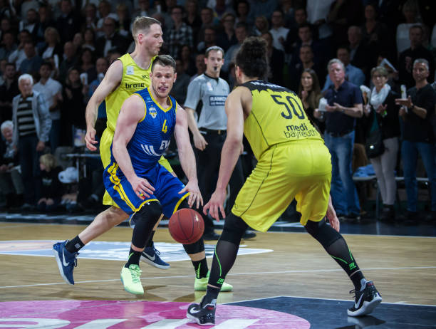 局面对一队 局面对一队